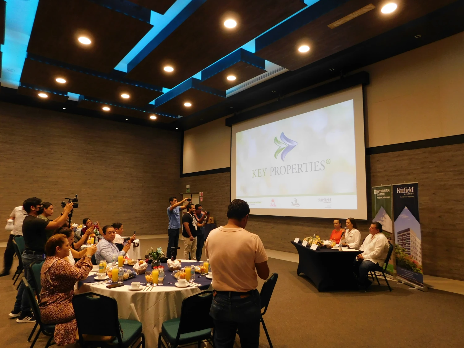 1er aniversario de Fairfield